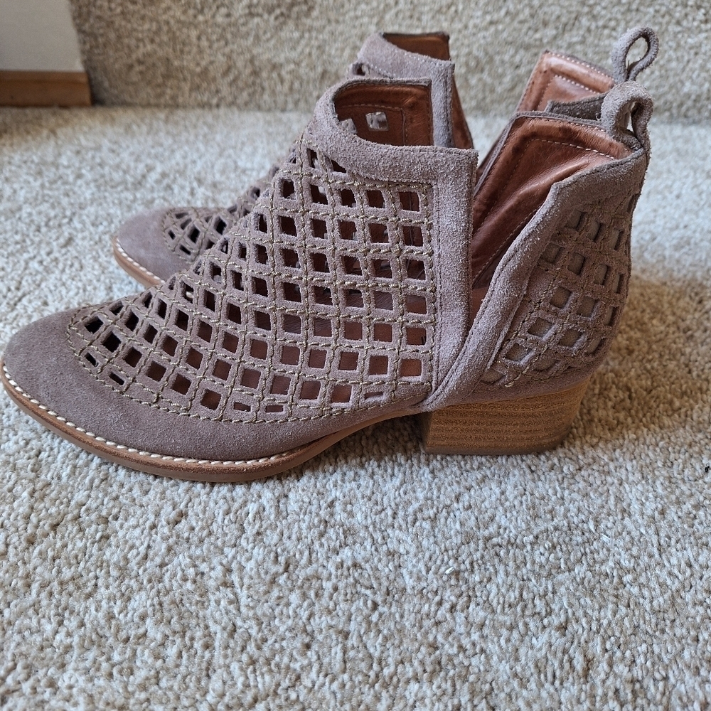 Jeffrey Campbell Taggart Ankle Boots. Taupe suede. Cutouts. Womens size 7 - Picture 2 of 8